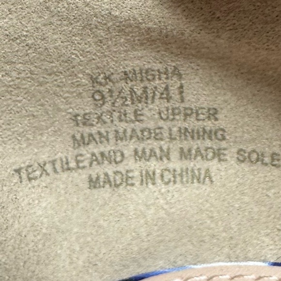 Kelly & Katie Misha Women Floral Pump - Picture 13 of 14